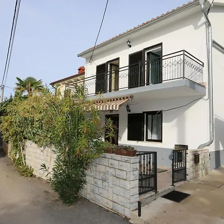 Holiday home House Zbasnik