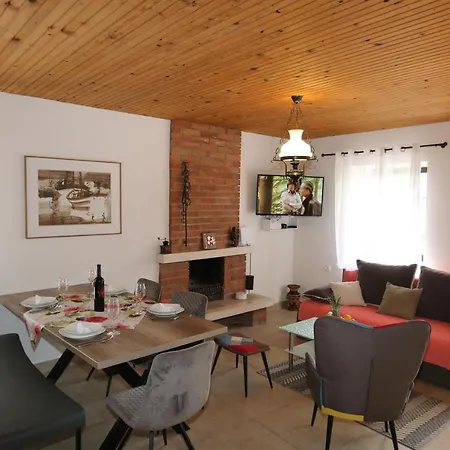 House Zbasnik *